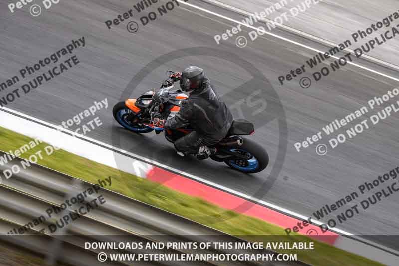 cadwell no limits trackday;cadwell park;cadwell park photographs;cadwell trackday photographs;enduro digital images;event digital images;eventdigitalimages;navarra;no limits trackdays;peter wileman photography;racing digital images;trackday digital images;trackday photos